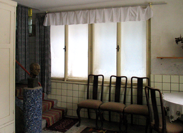 Původní stav zima 2006 - interiér vstupní haly