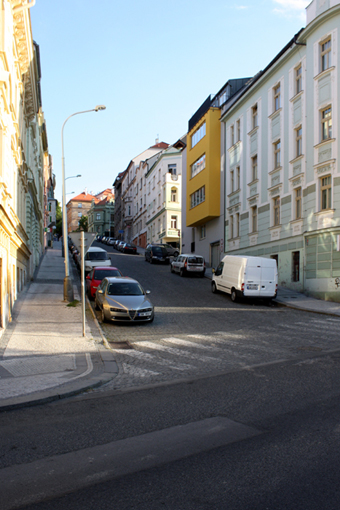 Pohled z Břevnovské ulice