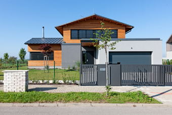 View of the house from the street